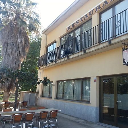 Hostal Torremirona ซาลท์ ภายนอก รูปภาพ