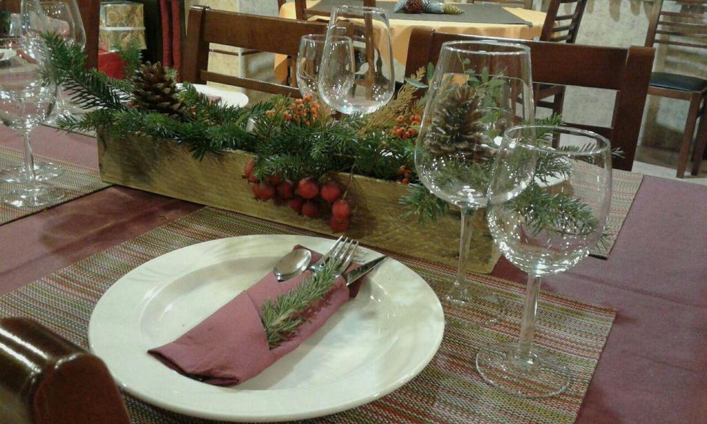 Hostal Torremirona ซาลท์ ภายนอก รูปภาพ